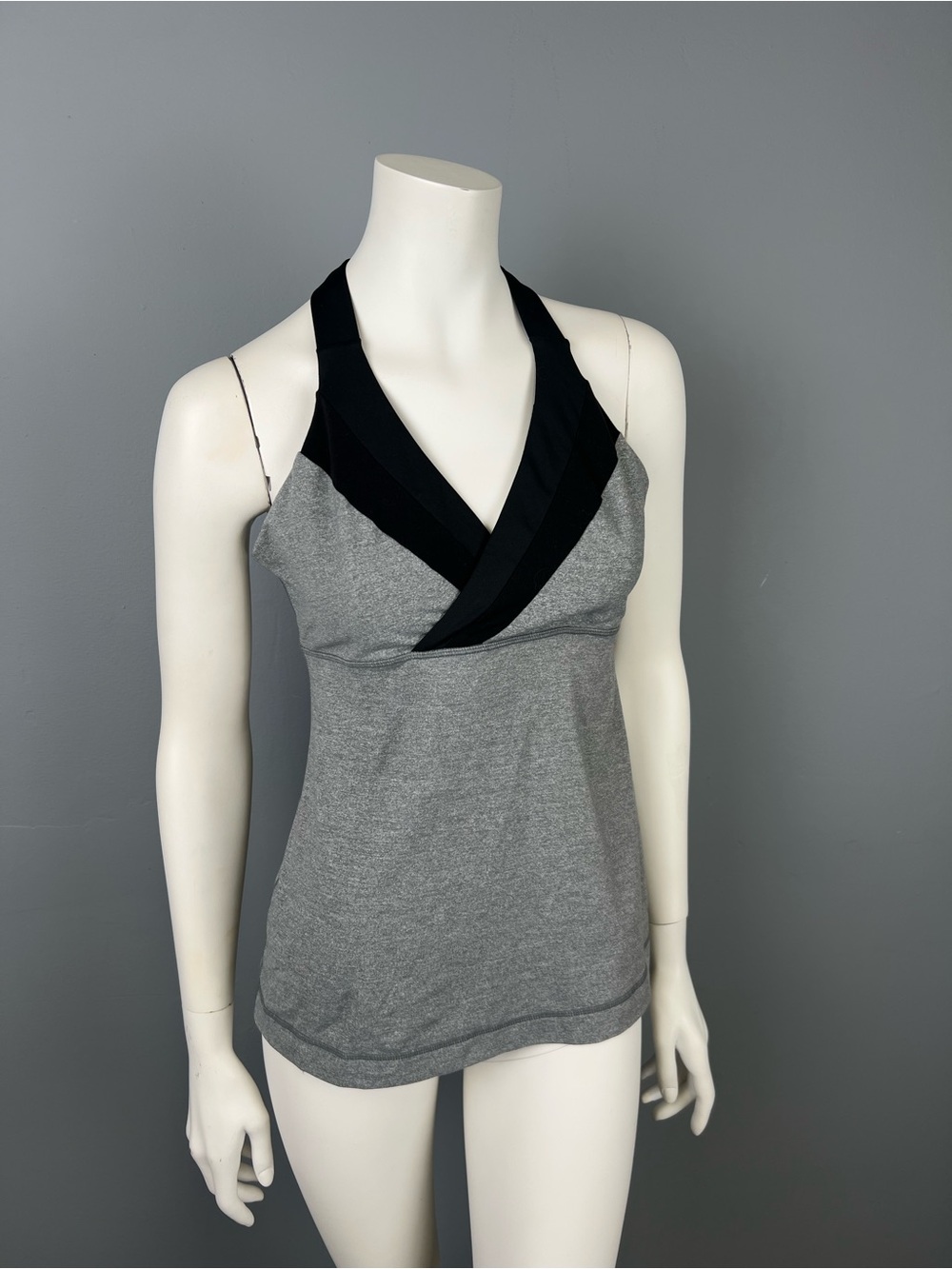 Lululemon Women's Grey and Black Halter Sports Tank Top